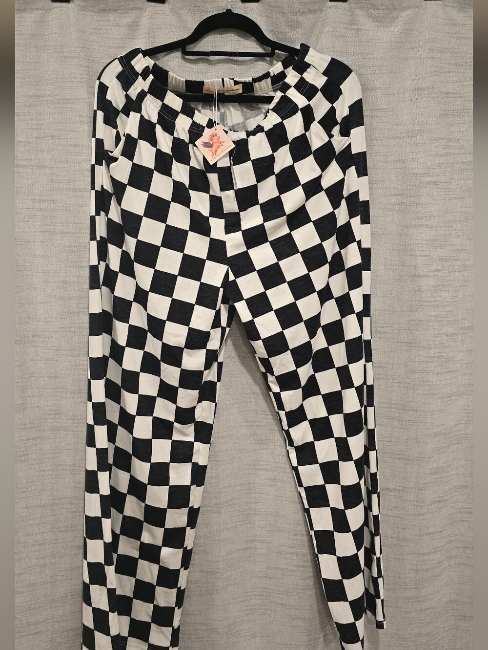 Women's Black & White Checkerboard Stretch Leggings